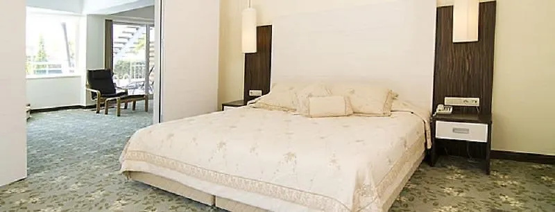 Sealight Resort Hotel Kusadasi 5*,