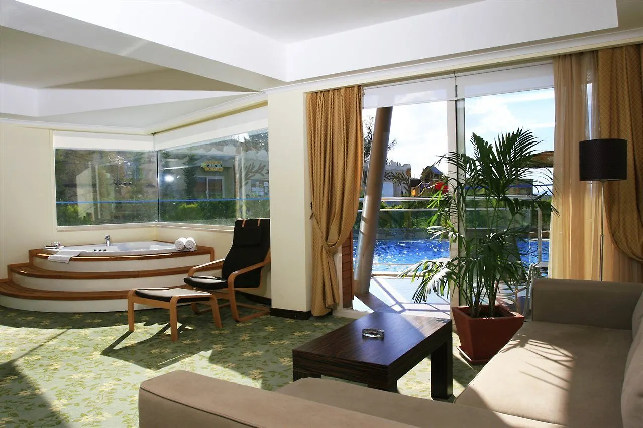 Sealight Resort Hotel Kusadasi